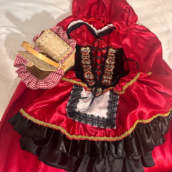Red Riding Hood Costume - Picture 1 of 3